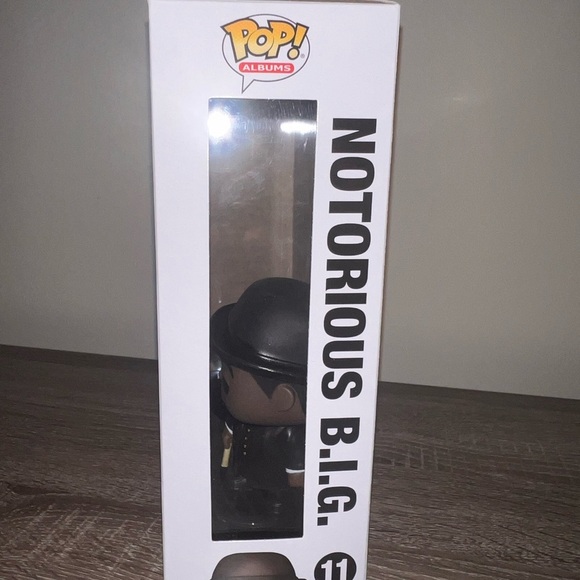 Funko Pop Albums Notorious B.I.G. Vinyl Figure - Picture 2 of 5